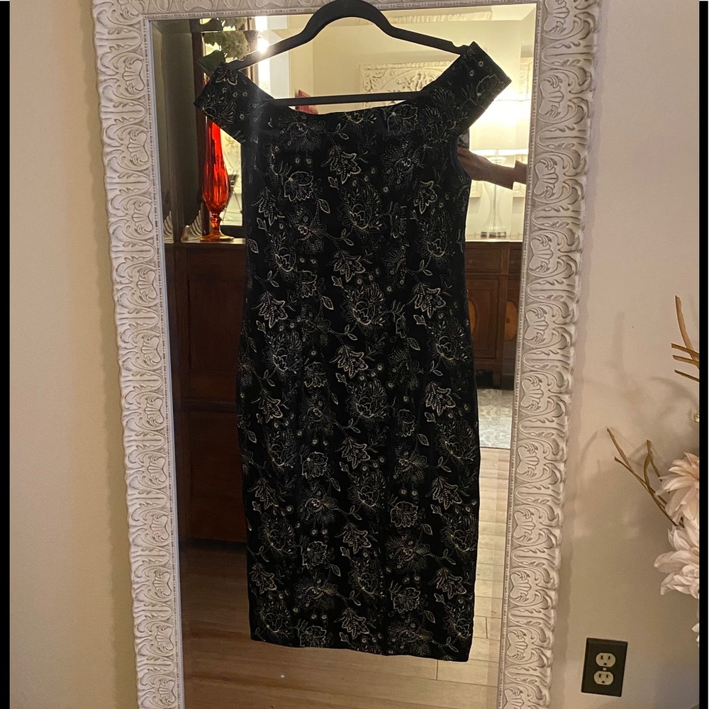 Adrianna Papell Navy Velvet Dress Size 8